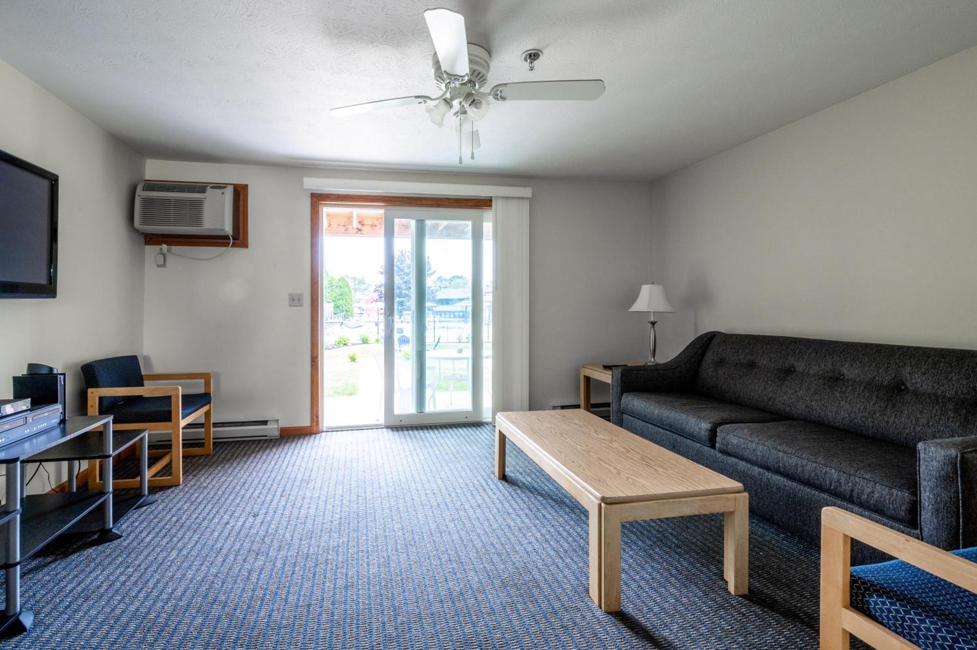 Nautical Mile Resort Wells Exterior foto