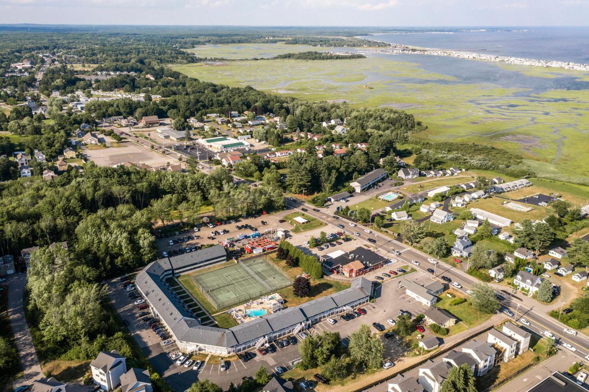 Nautical Mile Resort Wells Exterior foto